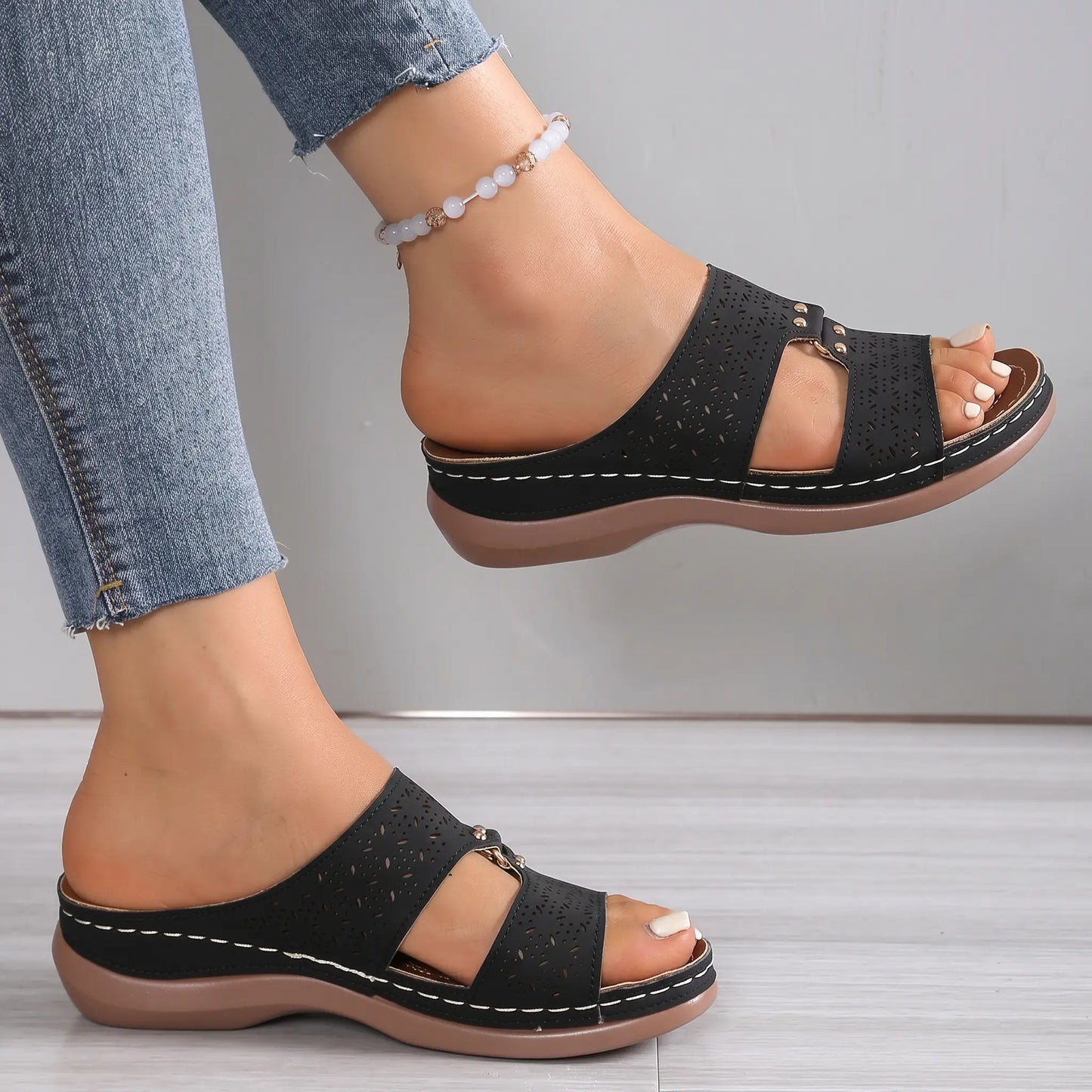 Kaelos - Timeless Comfort Sandals