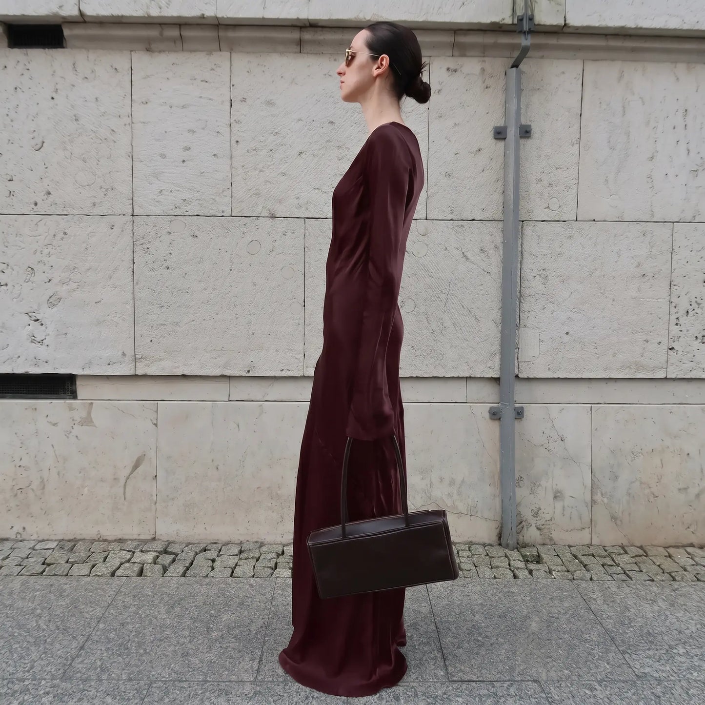 Kivrin - Elegant Maxi Dress Satin U-Neck