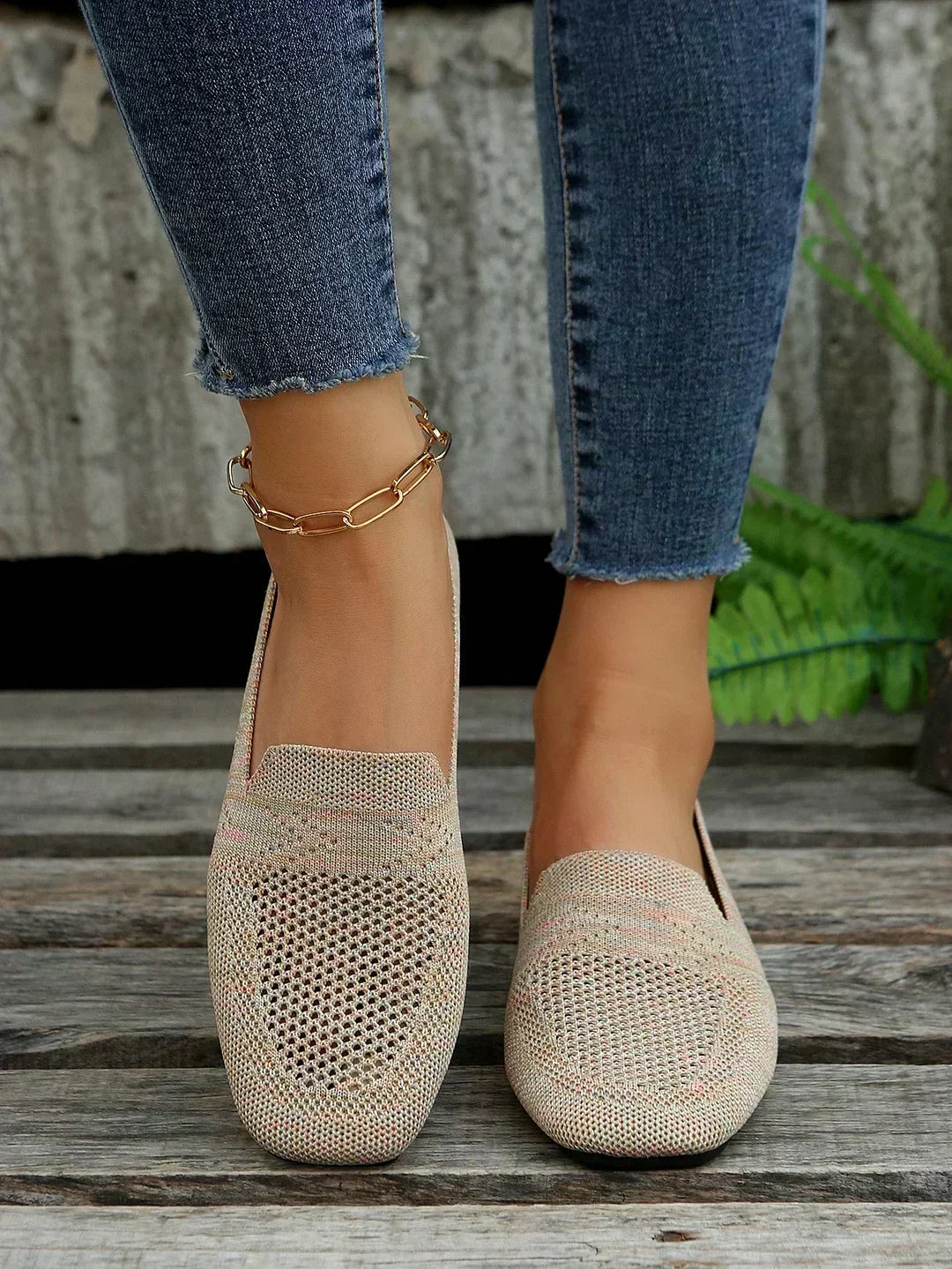 Classic Lightweight Everyday Walking Shoes