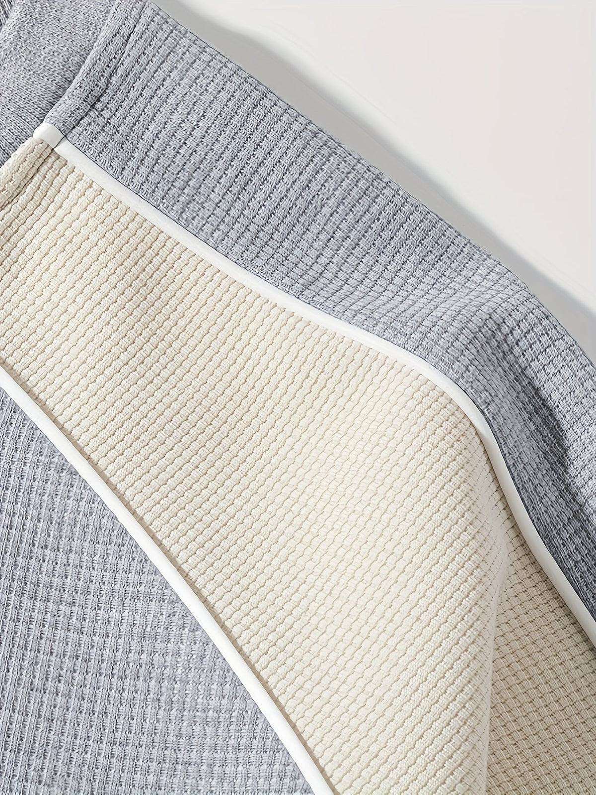 Color-Block Round Neck Sweatshirt