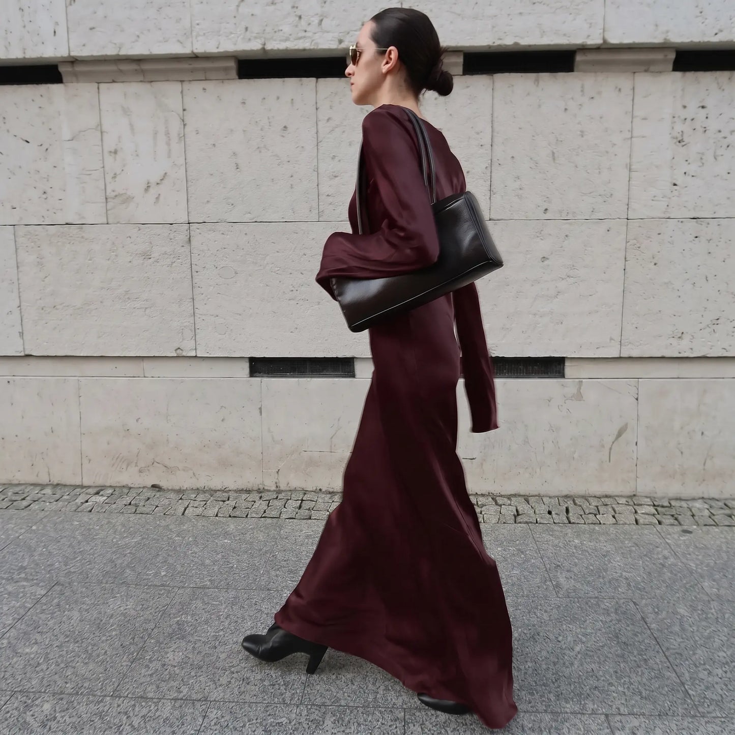 Kivrin - Elegant Maxi Dress Satin U-Neck