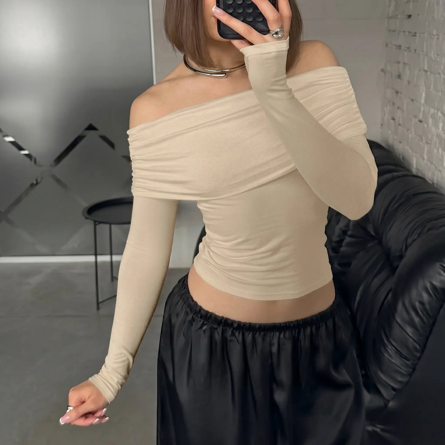 Vexlar - Elegant Ruched Off-Shoulder Top